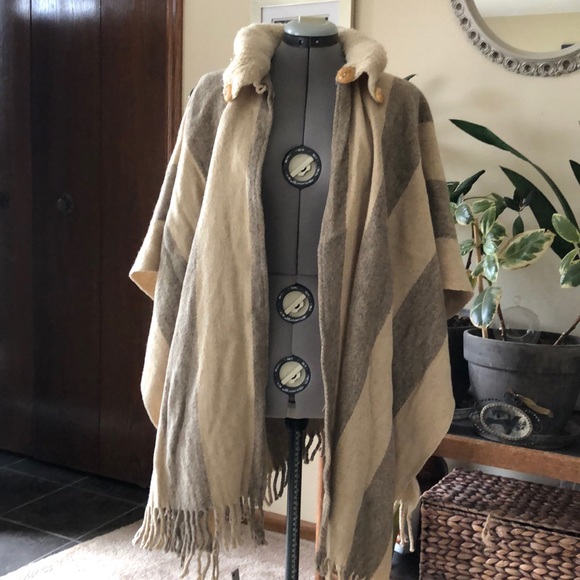 Pretty + Posh Poncho - Picture 4 of 8